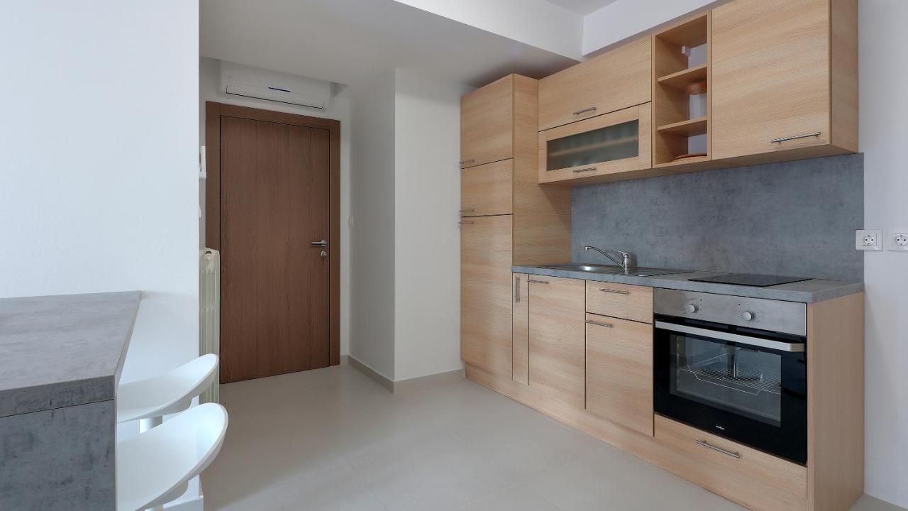 Apartments Tomy Novalja Exterior photo